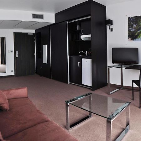 Golden Tulip Pornic Suites- Appart Hotel Екстер'єр фото