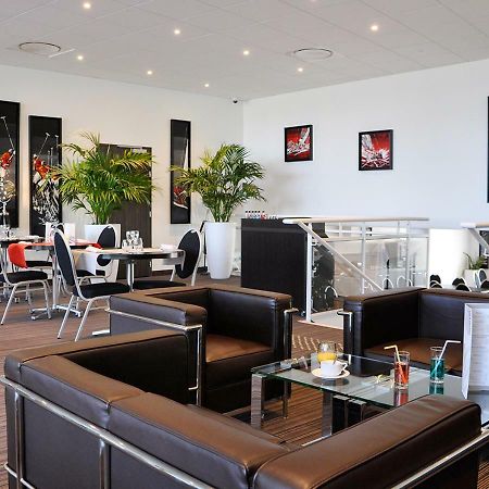 Golden Tulip Pornic Suites- Appart Hotel Екстер'єр фото
