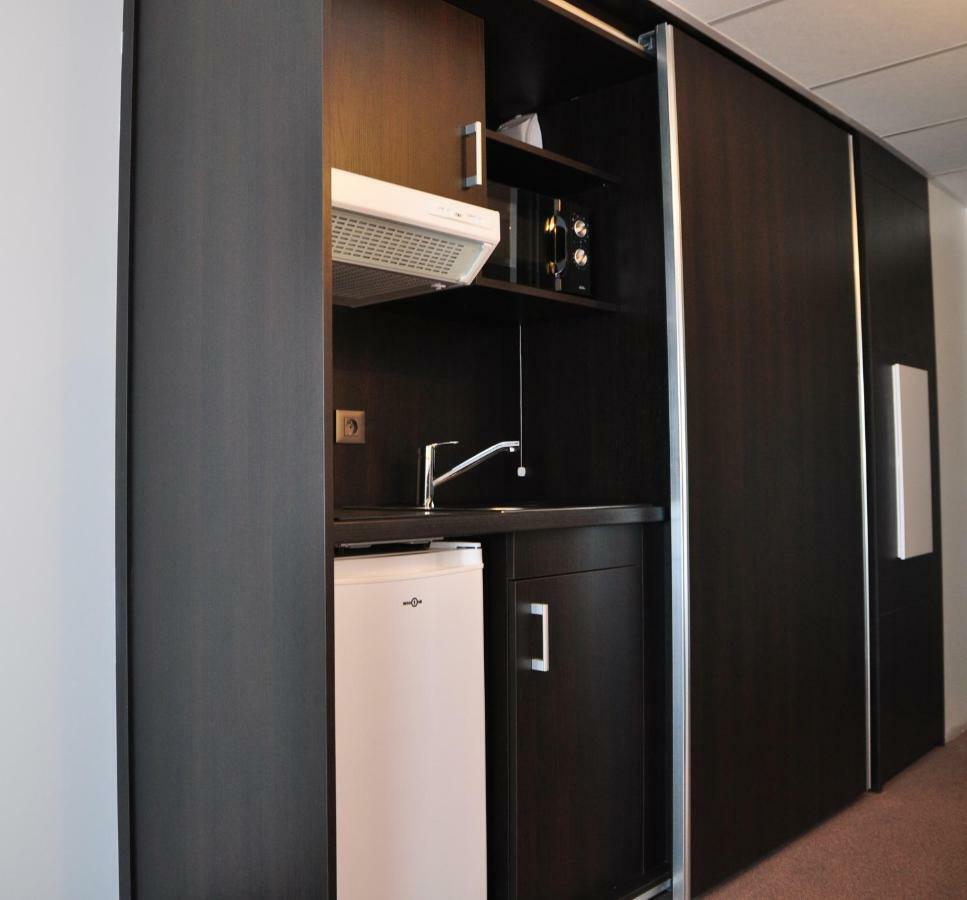 Golden Tulip Pornic Suites- Appart Hotel Екстер'єр фото