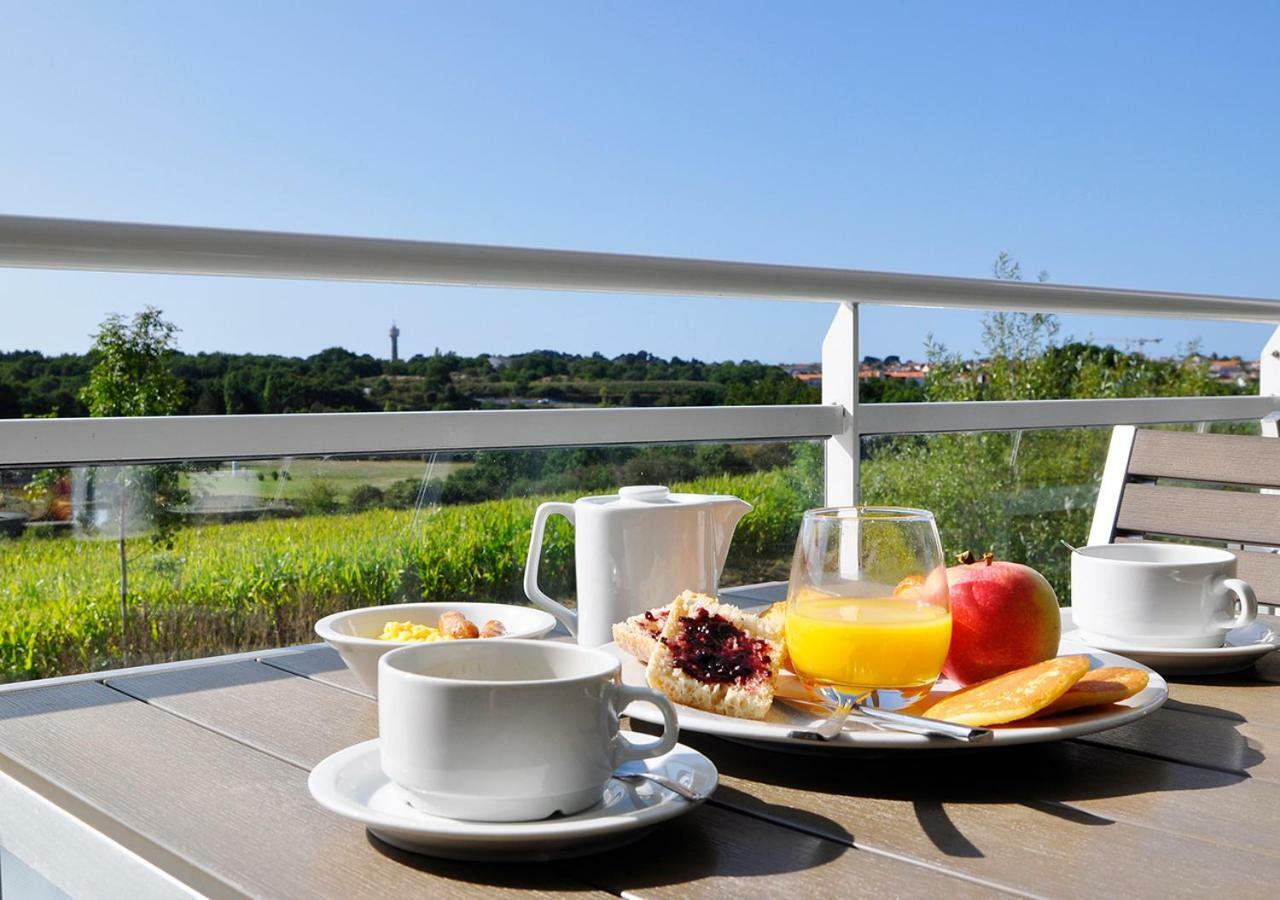 Golden Tulip Pornic Suites- Appart Hotel Екстер'єр фото