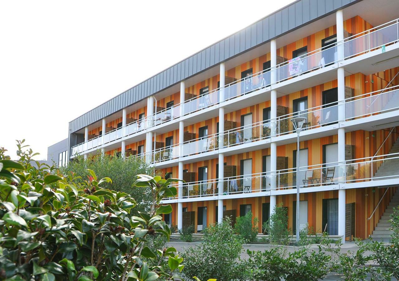 Golden Tulip Pornic Suites- Appart Hotel Екстер'єр фото
